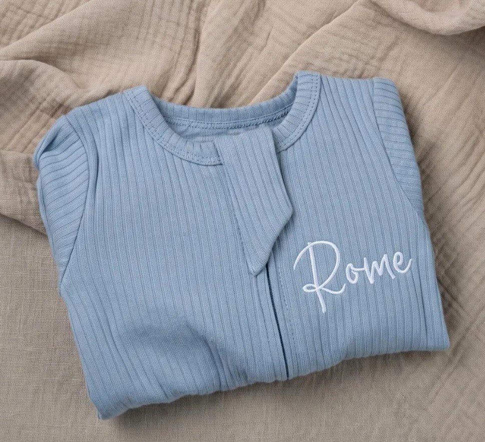 Personalised Baby Sleepsuit & Hat, Baby Gift, Baby grow, Baby Boy, Baby Girl, Neutral Baby Clothes, First baby Outfit, New Baby gift -